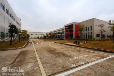 [福州]奔馳在舉行首屆技術(shù)開放日活動(dòng)_福州汽車行情_我愛車網(wǎng)